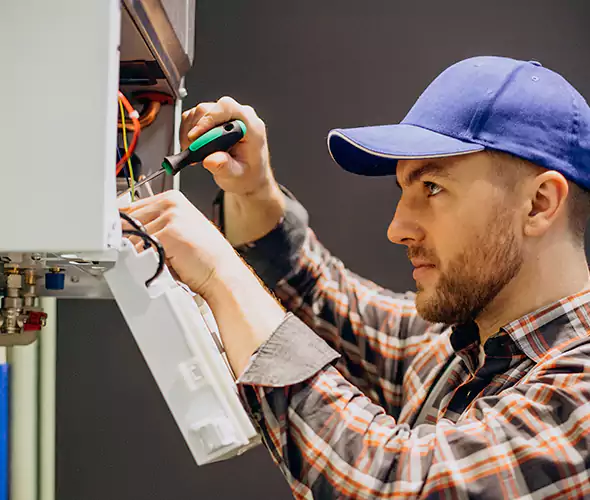Expert Plumber for Tankless Water Heater Maintenance in Dearborn, MI: Schedule Professional Maintenance Services with Us